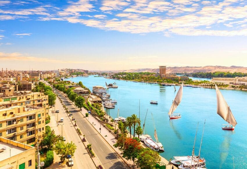 4 Days of Wonders: Cairo, Aswan, Abu Simbel, Edfu, Kom Ombo, and Luxor by Air